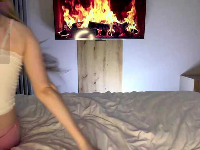 moonavelle live cam on BongaCams