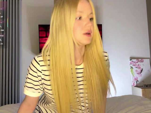 moonavelle live cam on BongaCams