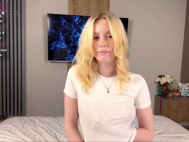 moonavelle live cam on BongaCams