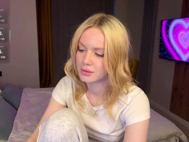  moonavelle chat room