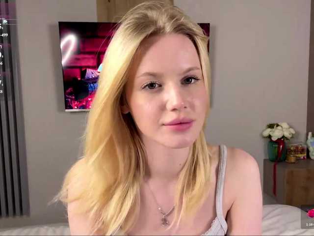 moonavelle live cam on BongaCams