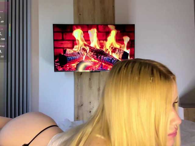 moonavelle live cam on BongaCams