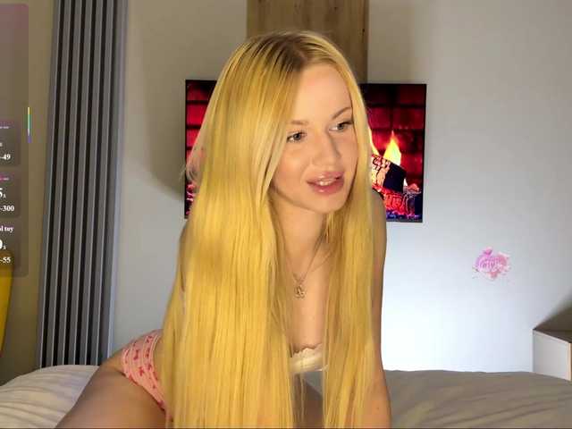moonavelle live cam on BongaCams