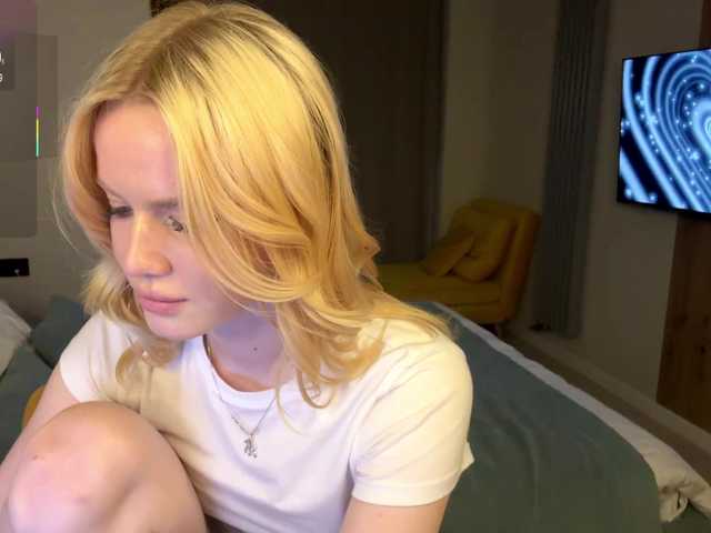  moonavelle chat room