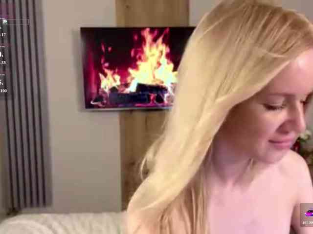 moonavelle Sex Cam Show