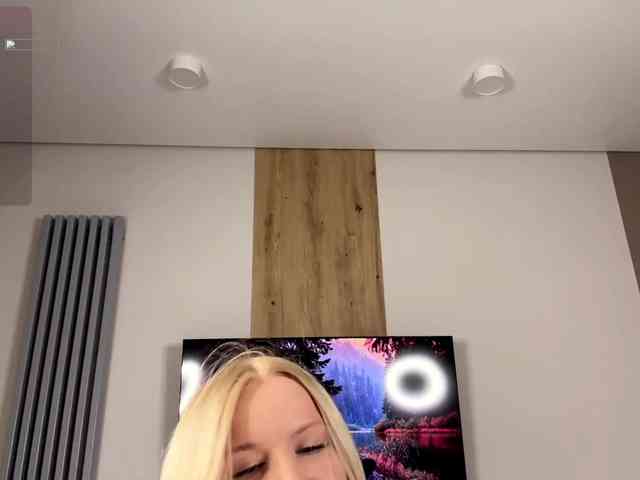 moonavelle Sex Cam Show