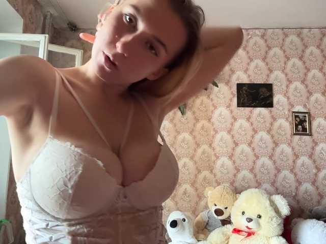 BrigitteMcchristian live cam on BongaCams