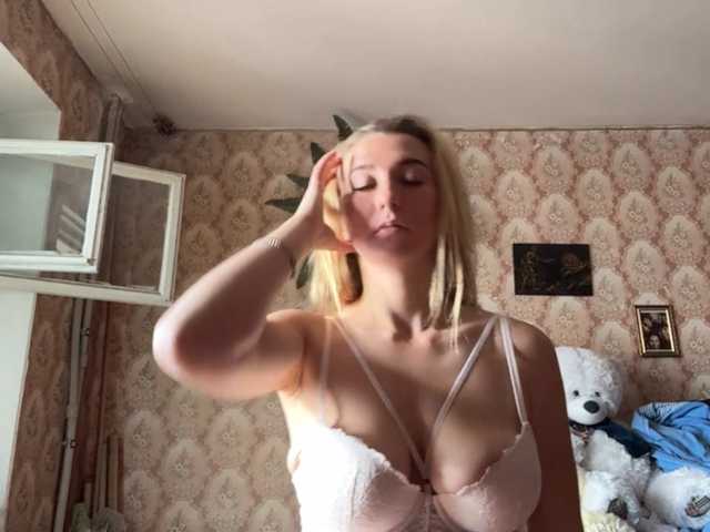 BrigitteMcchristian live cam on BongaCams