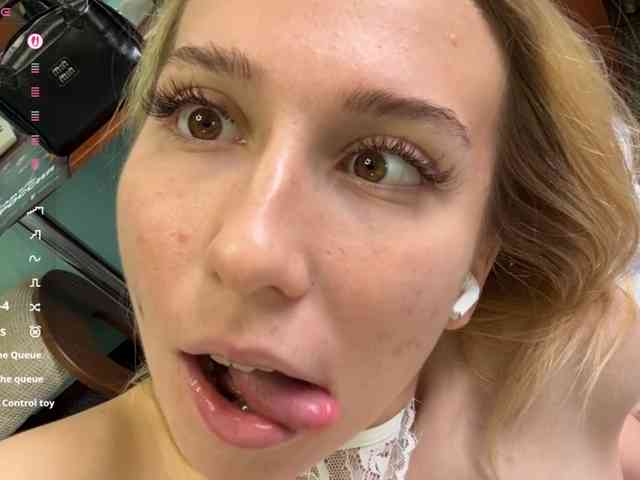 BrigitteMcchristian webcam