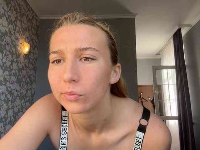 BrigitteMcchristian webcam
