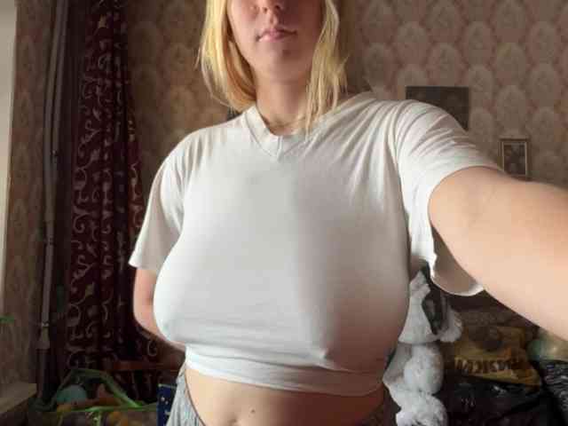 BrigitteMcchristian webcam