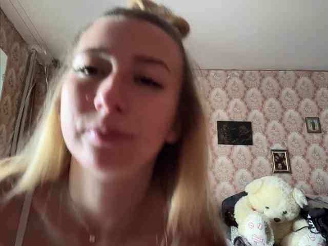 BrigitteMcchristian webcam