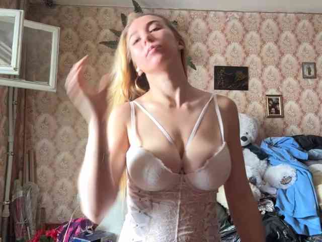 BrigitteMcchristian webcam
