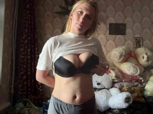 BrigitteMcchristian webcam