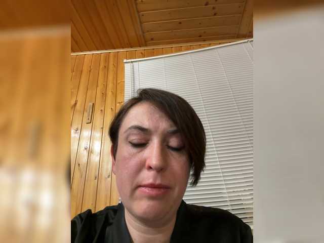 Mari's BongaCams show and profile