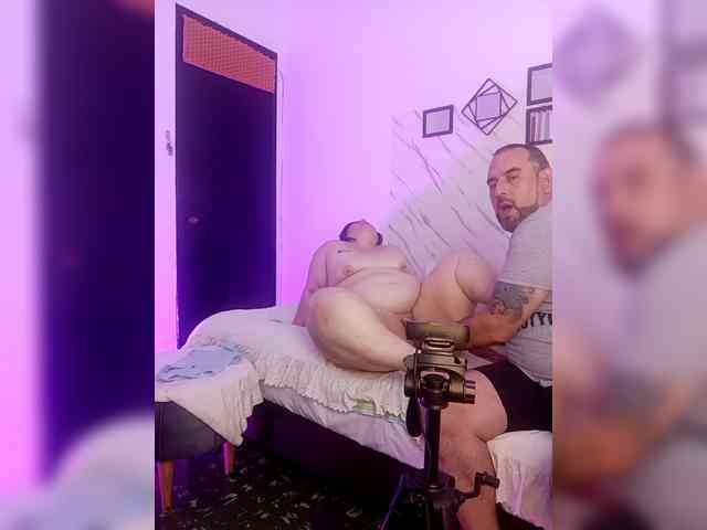 Nicoleandmatt webcam