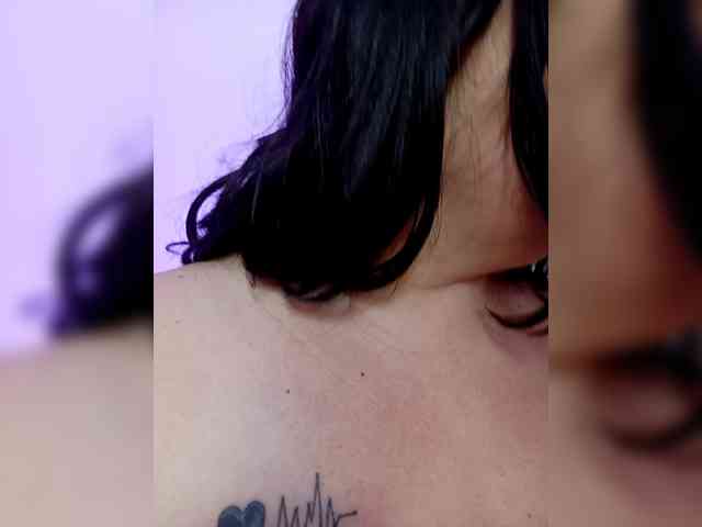 Nicoleandmatt webcam