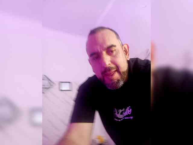 Nicoleandmatt webcam