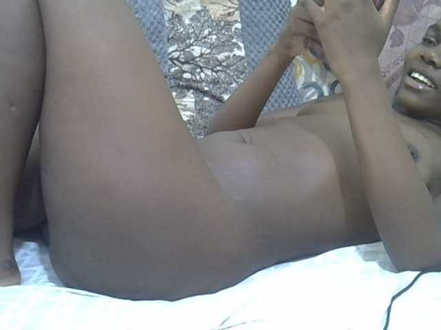 Sexycandy1 live cam on BongaCams