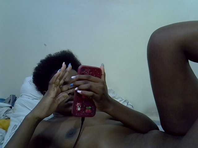 Sexycandy1 live cam on BongaCams