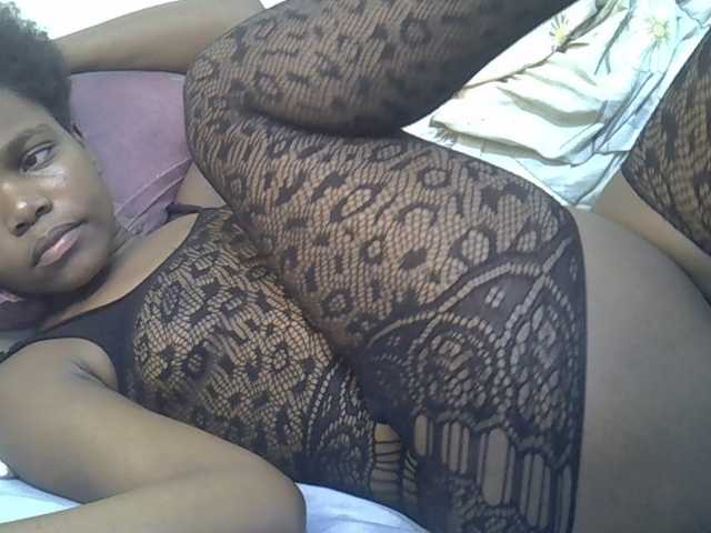 Sexycandy1 live cam on BongaCams