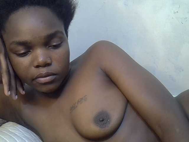 Sexycandy1 live webcam show