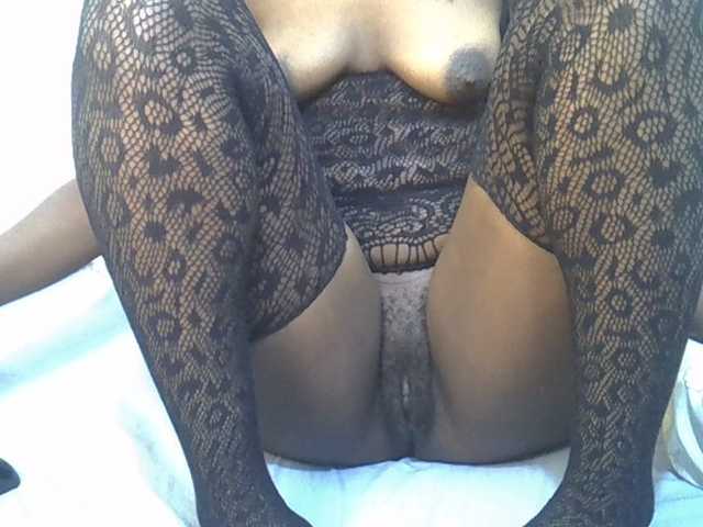 Sexycandy1 live cam on BongaCams