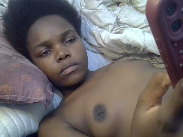 Sexycandy1 live cam on BongaCams