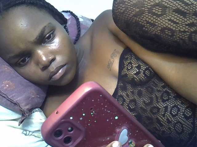 Sexycandy1 live cam on BongaCams