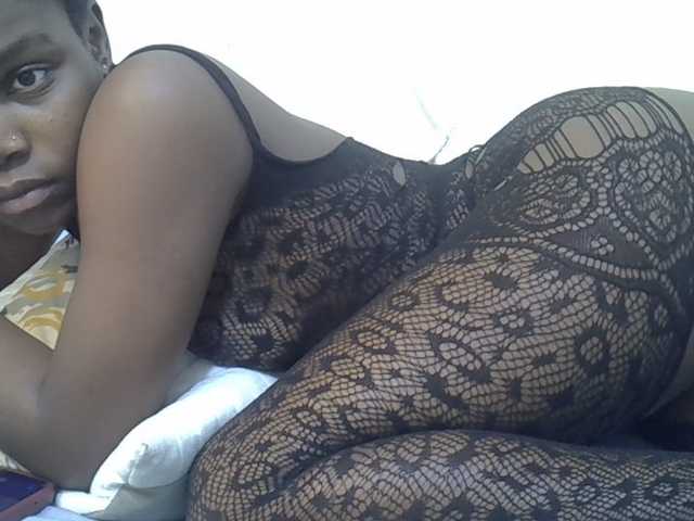Sexycandy1 live cam on BongaCams