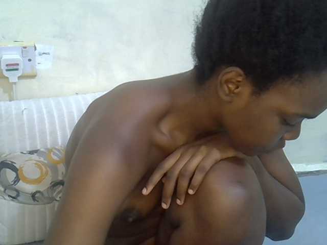 Sexycandy1 live webcam show