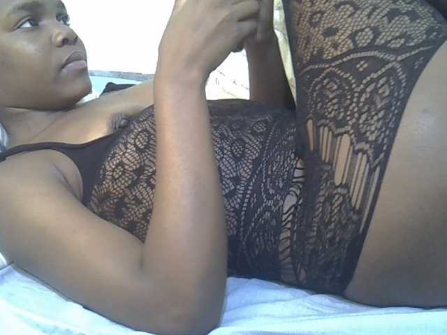 Sexycandy1 live cam on BongaCams