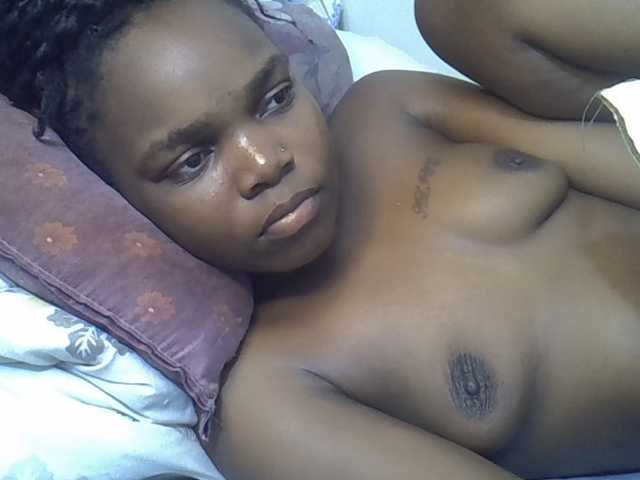 Sexycandy1 live cam on BongaCams