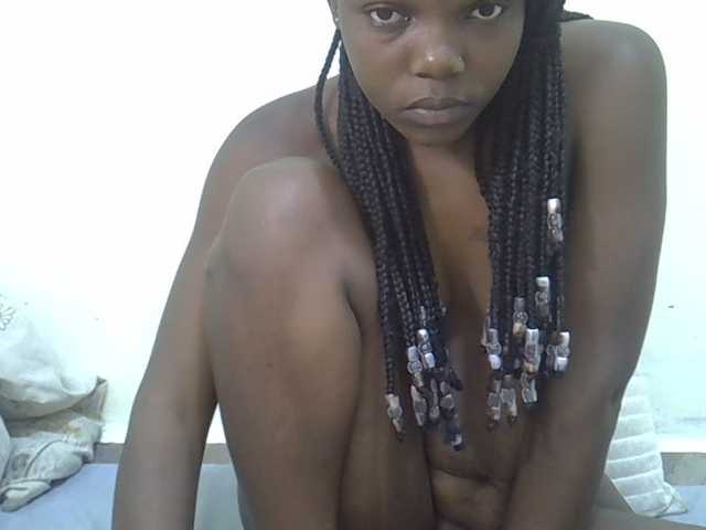 Sexycandy1 live cam on BongaCams
