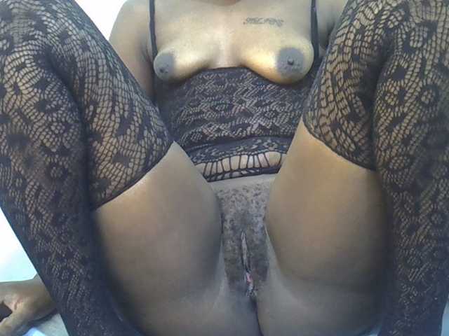 Sexycandy1 live cam on BongaCams