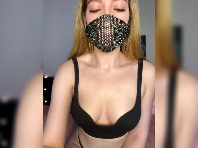 MelanyCrazyyyy live cam on BongaCams