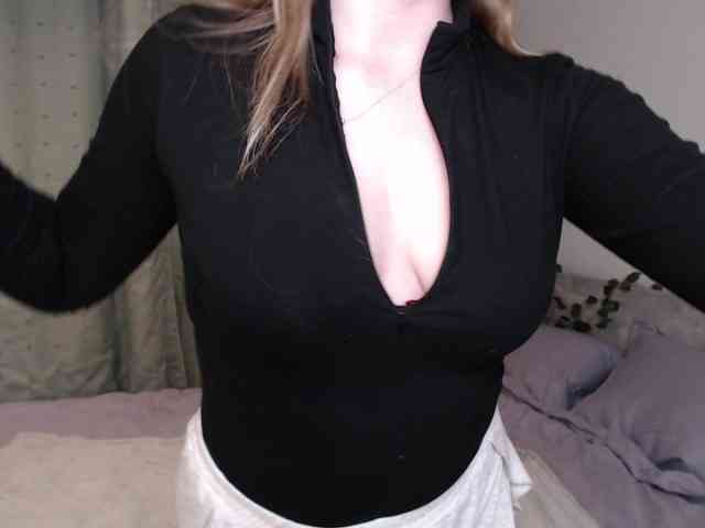 MelanyCrazyyyy webcam