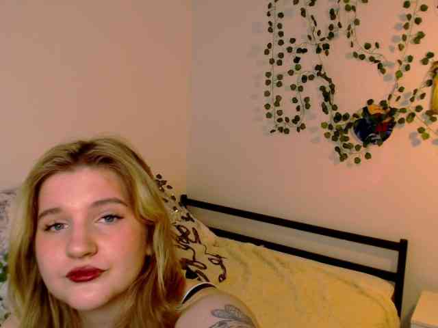 MelanyCrazyyyy webcam