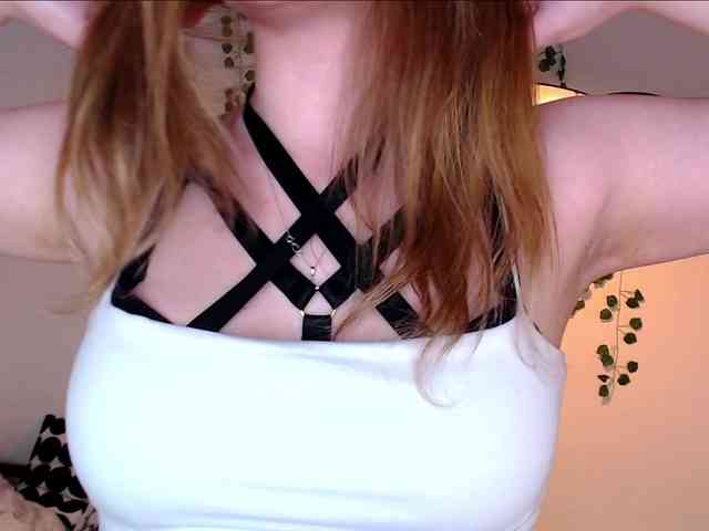 MelanyCrazyyyy webcam