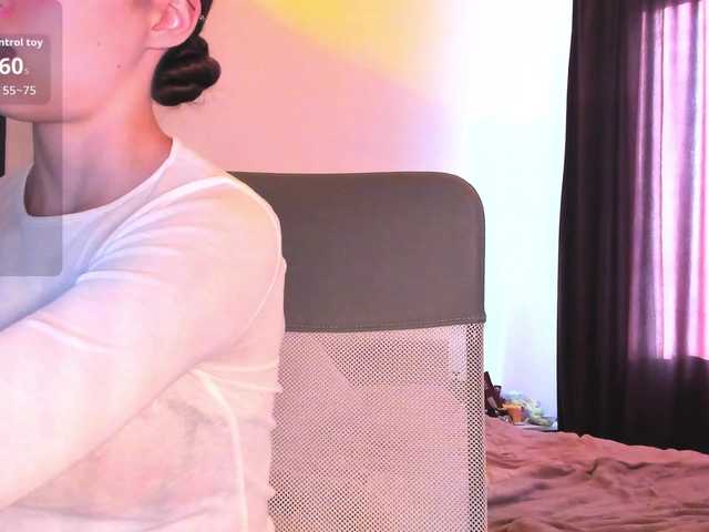 iamskinnychick live cam on BongaCams