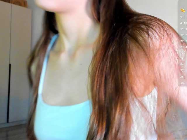 iamskinnychick live cam on BongaCams