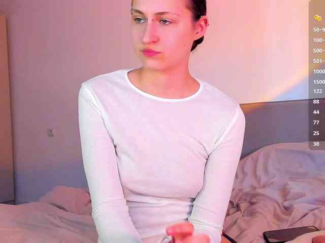 iamskinnychick webcam
