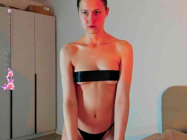 iamskinnychick webcam