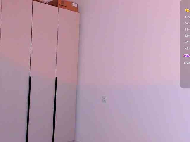 iamskinnychick webcam