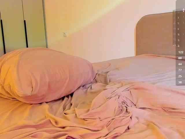 iamskinnychick webcam