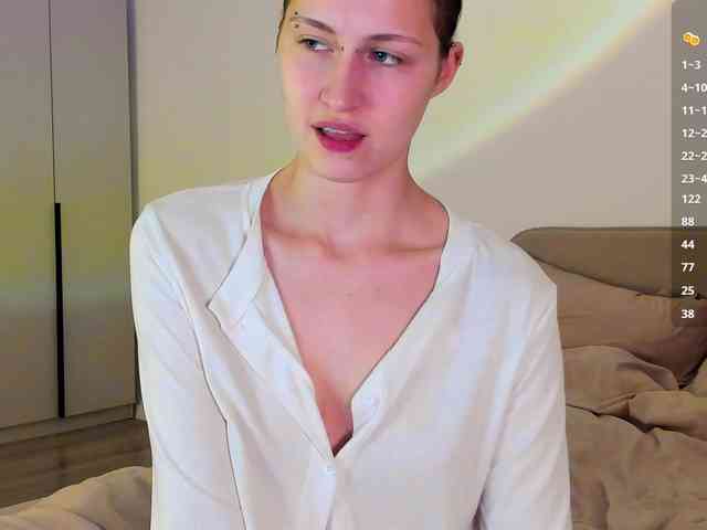 iamskinnychick webcam