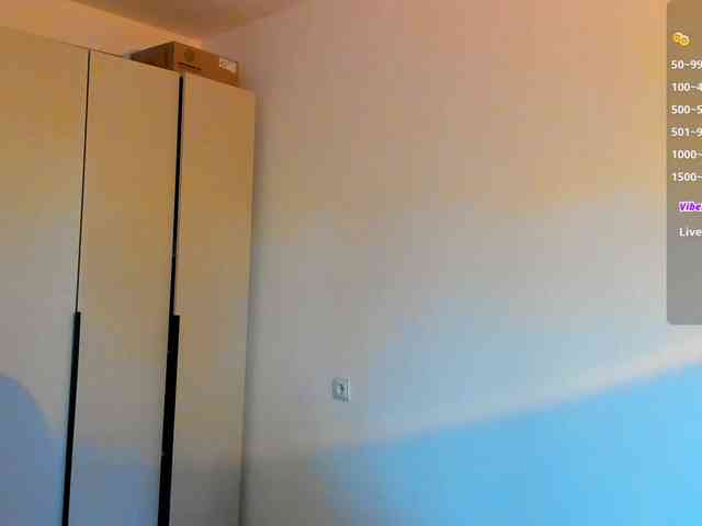 iamskinnychick webcam