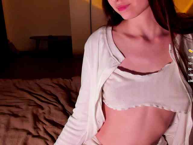 iamskinnychick webcam