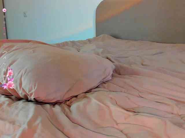 iamskinnychick webcam