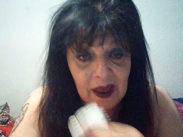 Charms live cam on